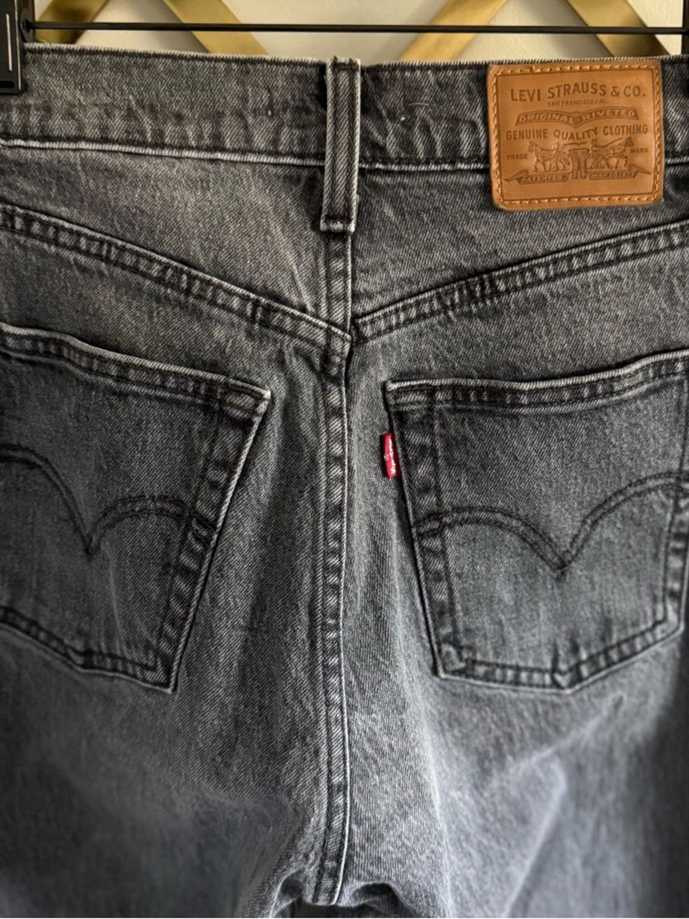 Levi’s Ribcage Flare washed black denim full length jean | Size 25 - Picture 5 of 11